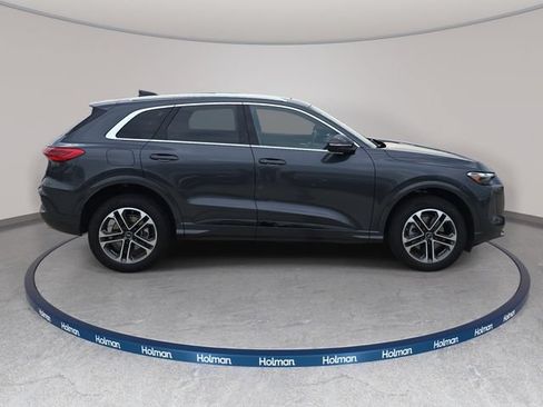 Used 2025 Audi Q5 Premium w/ Convenience Package AWD/4WD image 5