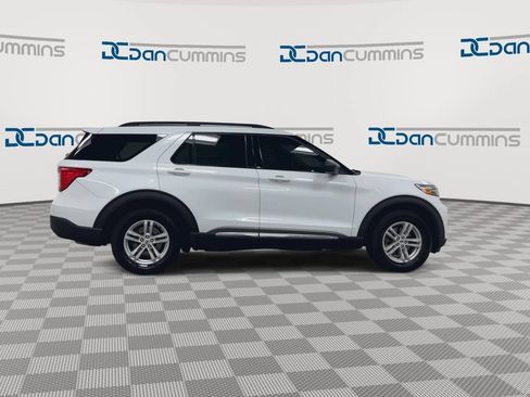 Used 2021 Ford Explorer XLT w/ Class III Trailer Tow Package AWD/4WD image 9
