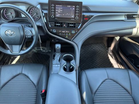 Used 2023 Toyota Camry SE image 16
