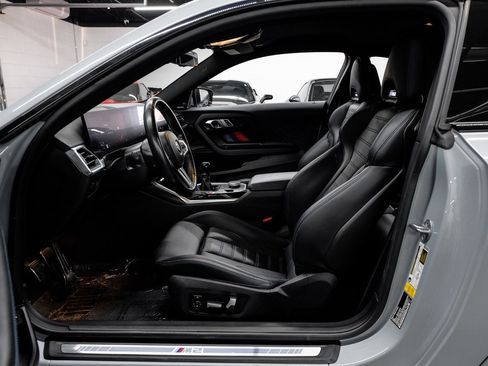 Used 2023 BMW M2 w/ Lighting Package image 4