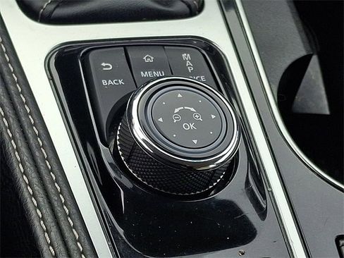 Used 2017 Nissan Maxima 3.5 SV image 24