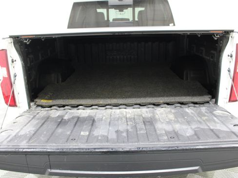 Used 2020 Chevrolet Silverado 1500 High Country w/ Technology Package AWD/4WD image 22