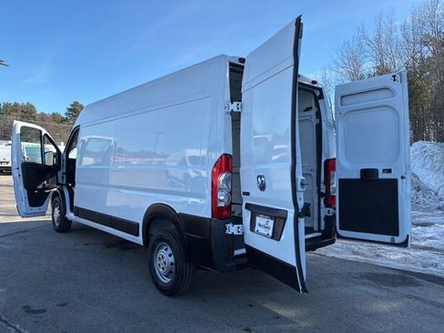 Used 2023 RAM ProMaster 2500 image 12