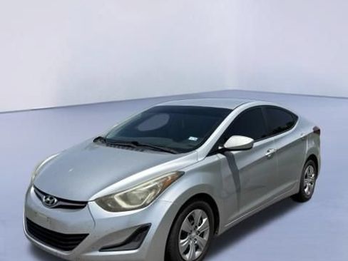 Used 2016 Hyundai Elantra SE FWD image 1
