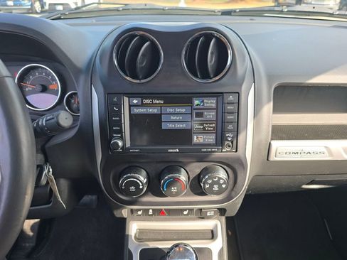 Used 2015 Jeep Compass High Altitude image 17