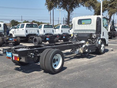 New 2025 Chevrolet Low Cab Forward 5500 XD image 4