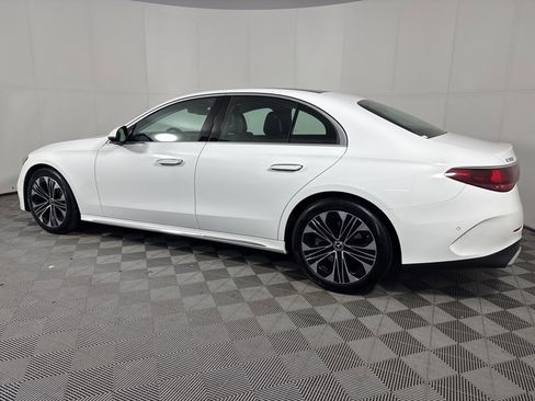Certified 2025 Mercedes-Benz E 350 4MATIC Sedan image 4