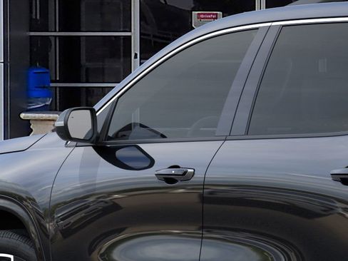 New 2026 Chevrolet Traverse High Country w/ LPO, Floor Liner Package image 12