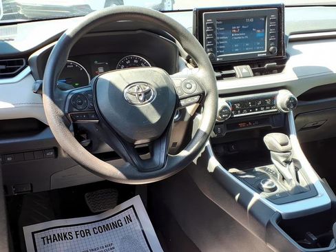 Certified 2022 Toyota RAV4 XLE w/ Convenience Package AWD/4WD image 12