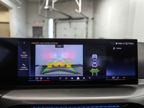 Certified 2025 BMW 330i xDrive Sedan image 19