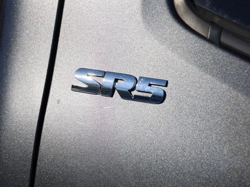 Used 2017 Toyota Tacoma SR5 w/ Tow Package image 10