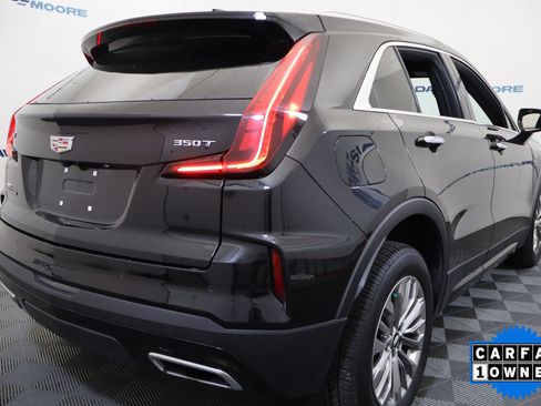 Used 2024 Cadillac XT4 Premium Luxury image 5