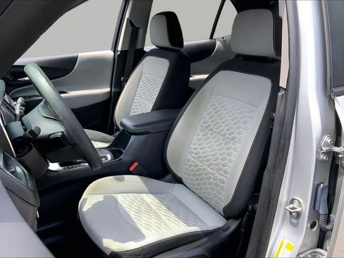 Used 2021 Chevrolet Equinox LS w/ LS Convenience Package FWD image 7