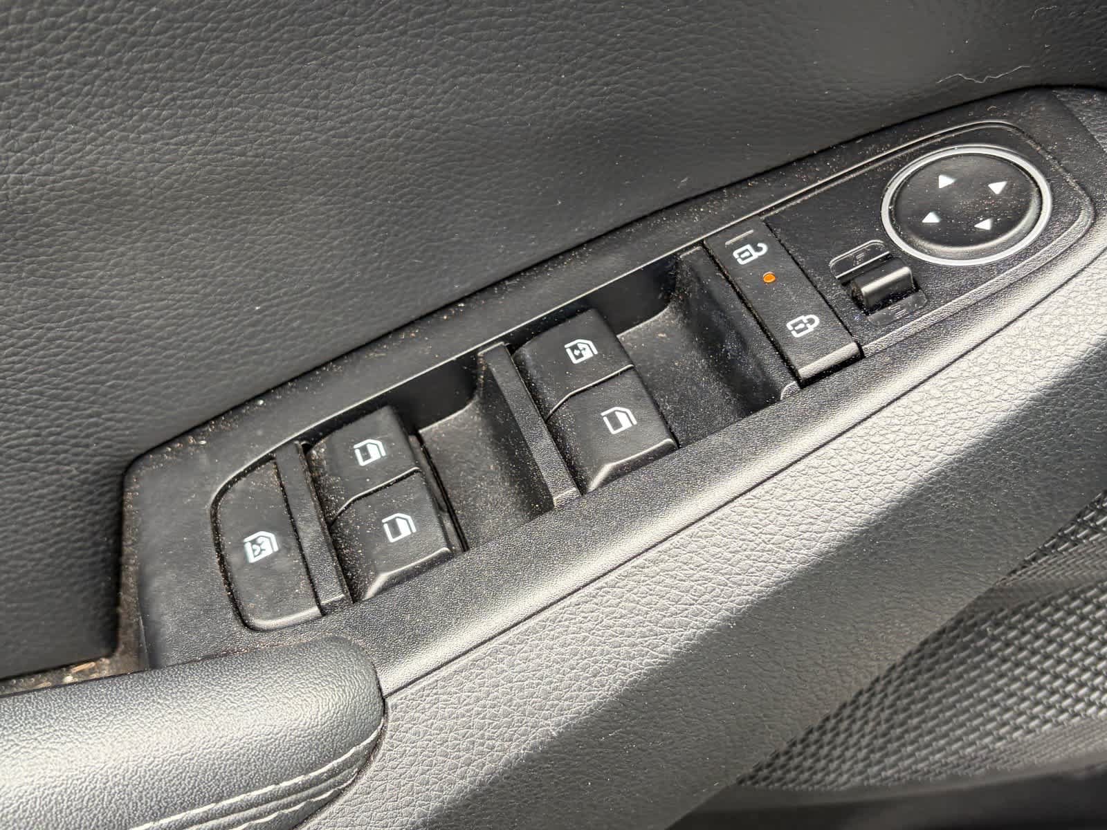 Used 2024 Kia Seltos EX FWD image 7