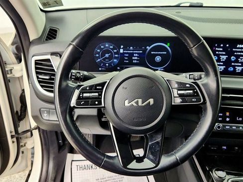 Used 2024 Kia Seltos S AWD/4WD image 29