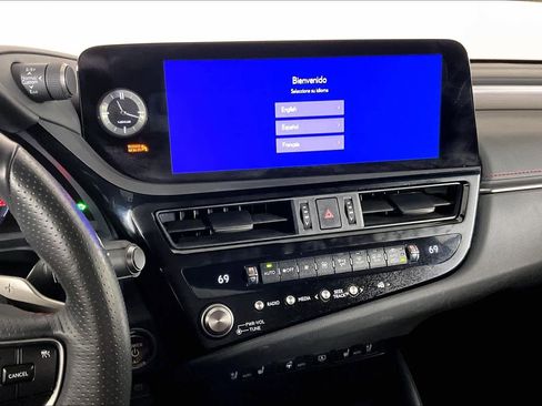 Used 2024 Lexus ES 300h F Sport image 6
