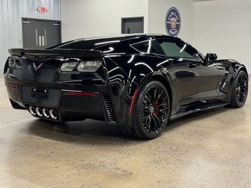 Used 2015 Chevrolet Corvette Z06 w/ 3LZ Preferred Equipment Group image 14