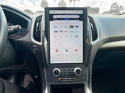 Used 2024 Ford Edge Titanium image 15