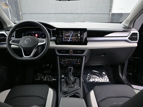 New 2025 Volkswagen Taos SEL image 41