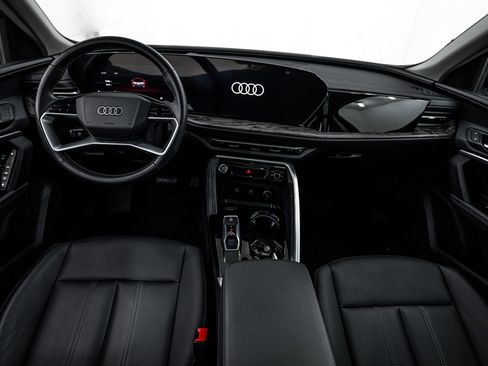 Certified 2025 Audi Q5 Premium w/ Convenience Package AWD/4WD image 14