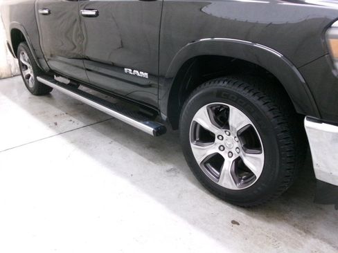 Used 2019 RAM 1500 Laramie AWD/4WD image 13