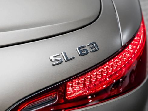 Used 2025 Mercedes-Benz SL 63 AMG 4MATIC image 7