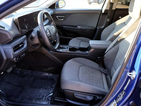 Used 2025 Kia K4 EX FWD image 17
