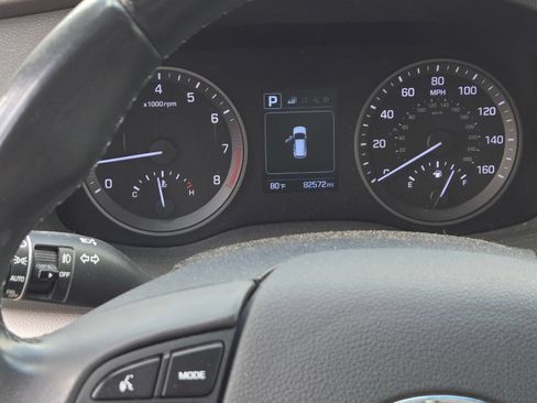 Used 2018 Hyundai Tucson Value AWD/4WD image 10