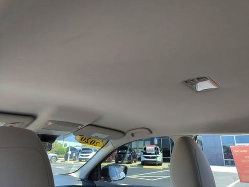 Certified 2020 Nissan Rogue Sport SV FWD image 30