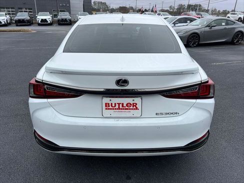 Certified 2024 Lexus ES 300h F Sport w/ Accessory Package (Z2) image 7