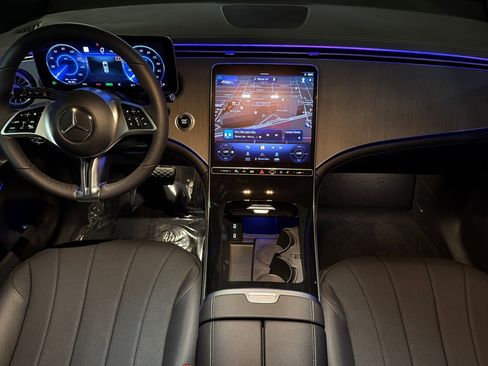 New 2027 Mercedes-Benz EQE 320 4MATIC SUV image 12