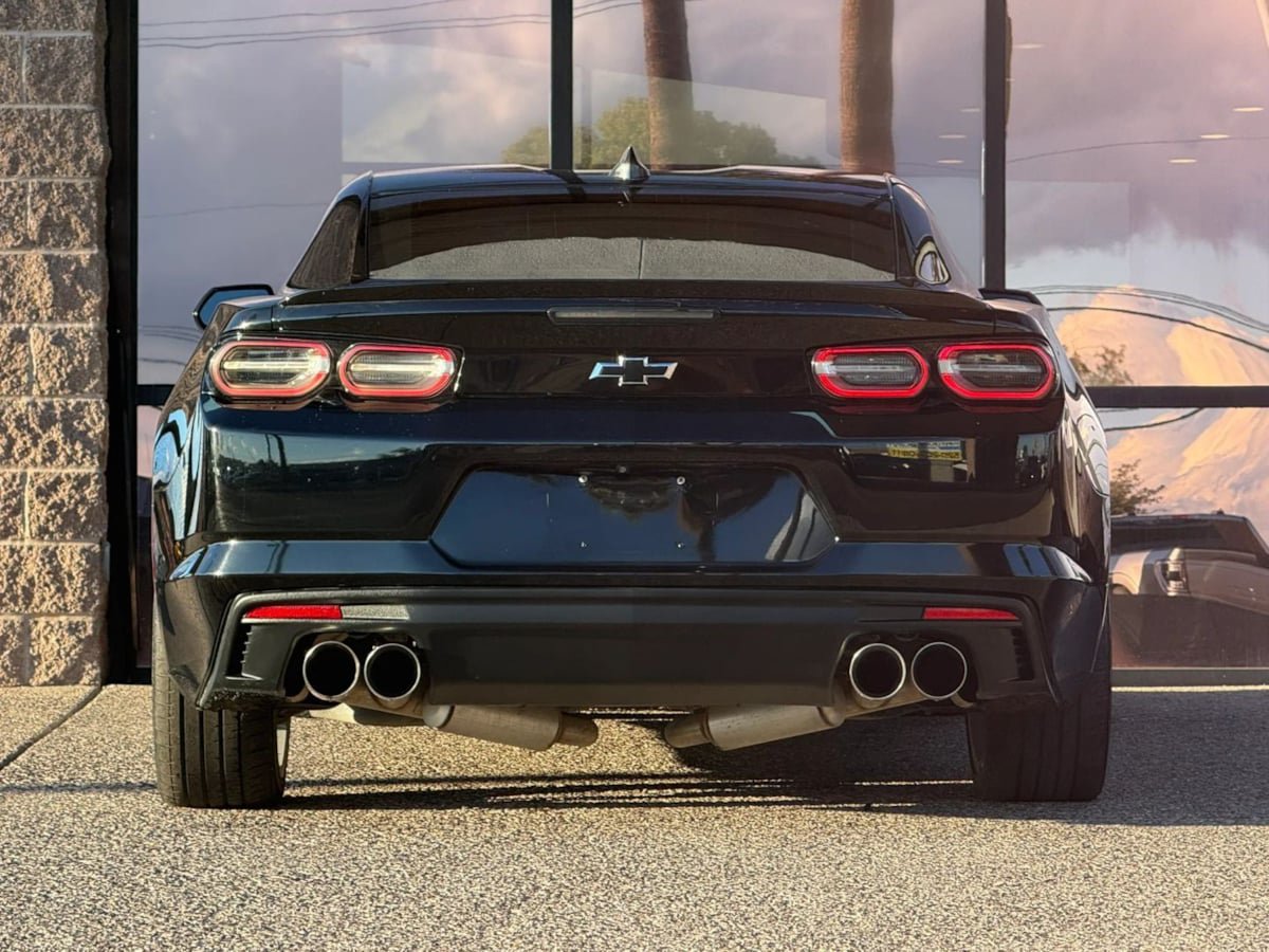 Used 2021 Chevrolet Camaro LT w/ RS Package RWD image 10