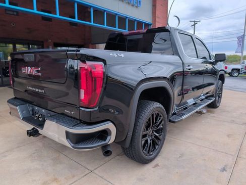 Used 2021 GMC Sierra 1500 SLT w/ SLT Convenience Package AWD/4WD image 9