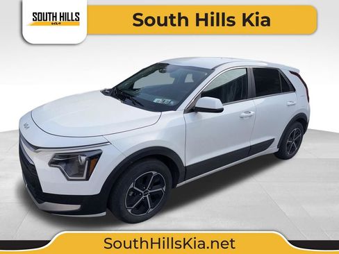 Used 2024 Kia Niro LX image 1