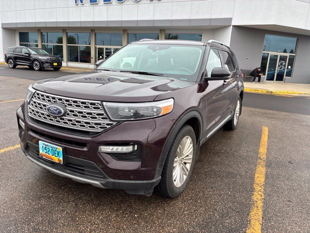 Used 2023 Ford Explorer Limited w/ Equipment Group 301A AWD/4WD image 3