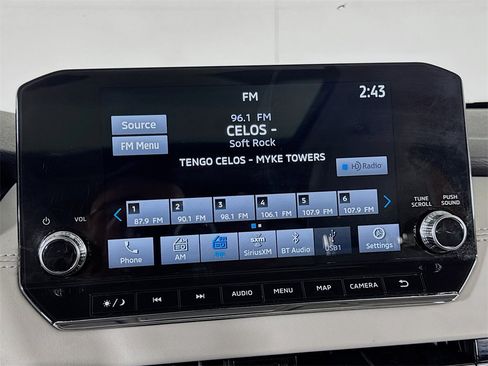 Used 2024 Mitsubishi Outlander SEL image 38