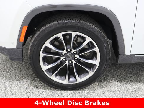 Used 2022 Jeep Wagoneer Series III w/ Premium Group I image 11