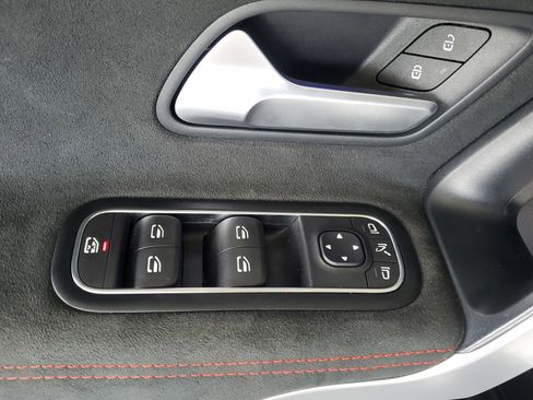 Used 2023 Mercedes-Benz CLA 250 w/ AMG Line image 15