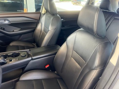 Certified 2023 Nissan Rogue SL w/ SL Premium Package AWD/4WD image 5