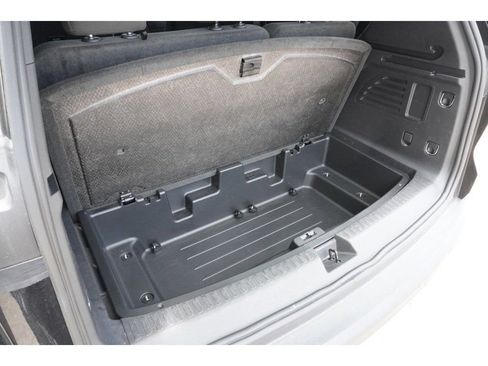 Used 2024 Chevrolet Traverse LT FWD image 34