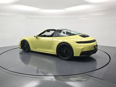 Used 2025 Porsche 911 Targa 4 GTS AWD/4WD image 3