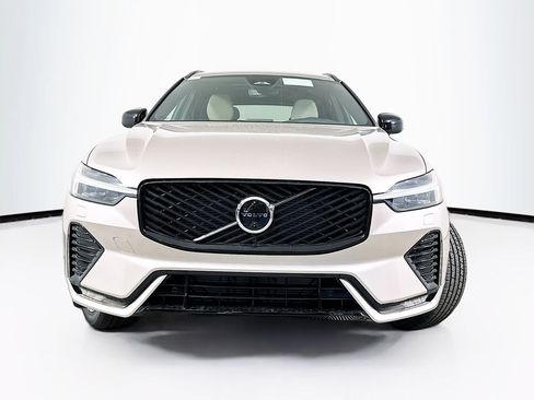 Used 2026 Volvo XC60 B5 Plus w/ Protection Package Premier AWD/4WD image 5