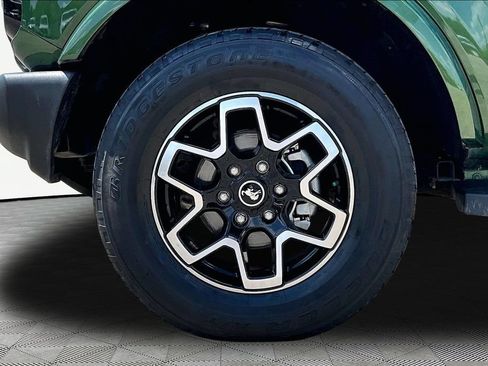 Certified 2023 Ford Bronco Outer Banks AWD/4WD image 9