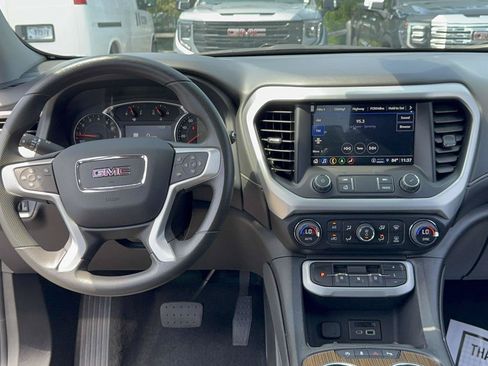 Used 2023 GMC Acadia SLE w/ Driver Convenience Package AWD/4WD image 13