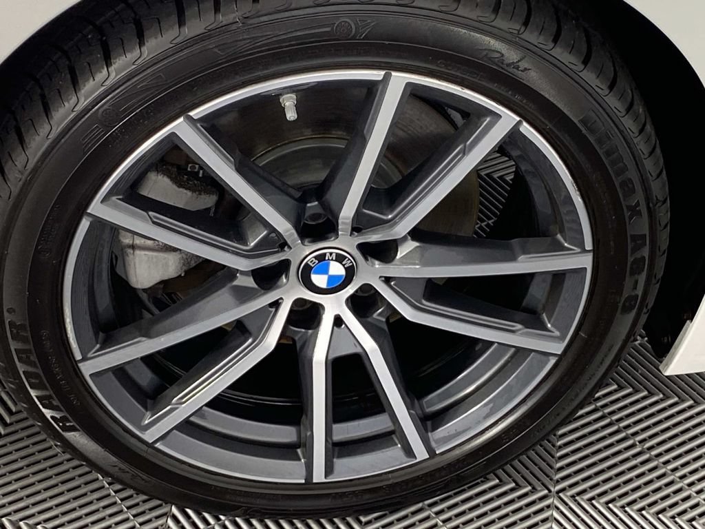 Used 2020 BMW 330i xDrive Sedan w/ Convenience Package AWD/4WD image 30