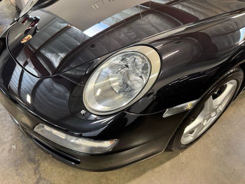 Used 2006 Porsche 911 Carrera RWD image 5