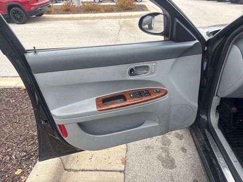 Used 2006 Buick LaCrosse CXL w/ Driver Confidence Package image 7