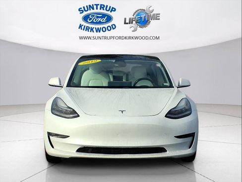 Used 2019 Tesla Model 3 image 24