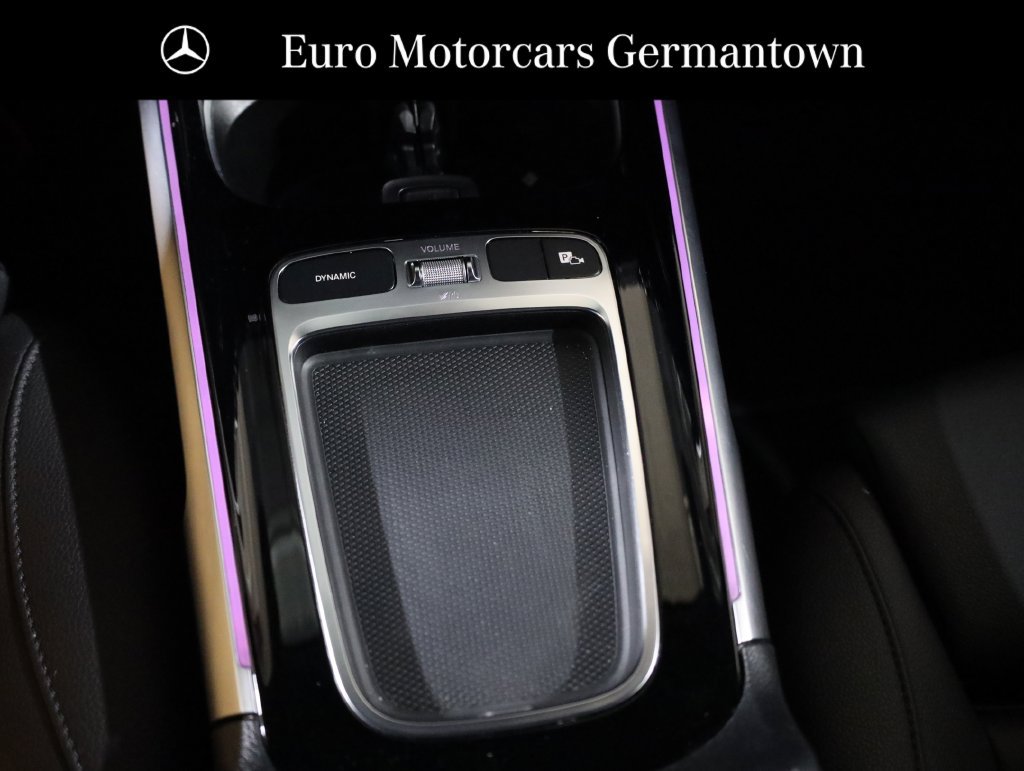 Used 2024 Mercedes-Benz EQB 300 4MATIC image 17