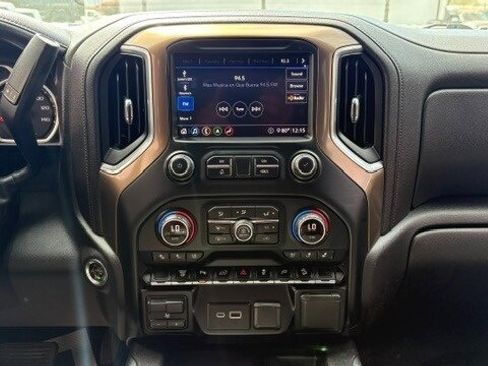 Used 2020 Chevrolet Silverado 3500 High Country w/ Gooseneck/5TH Wheel Package image 28